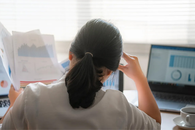 手配業務の負担を軽減